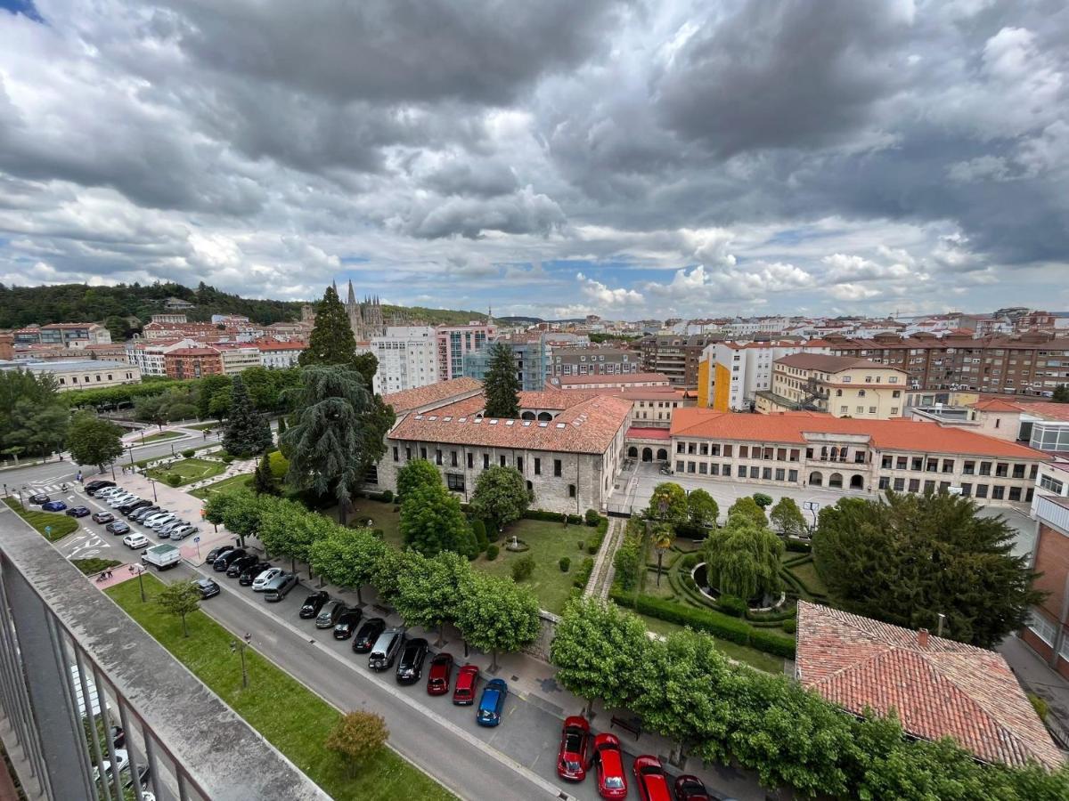 Atuaire Home Gran Apartamento Con Vistas A La Catedral De Burgo Eksteriør bilde